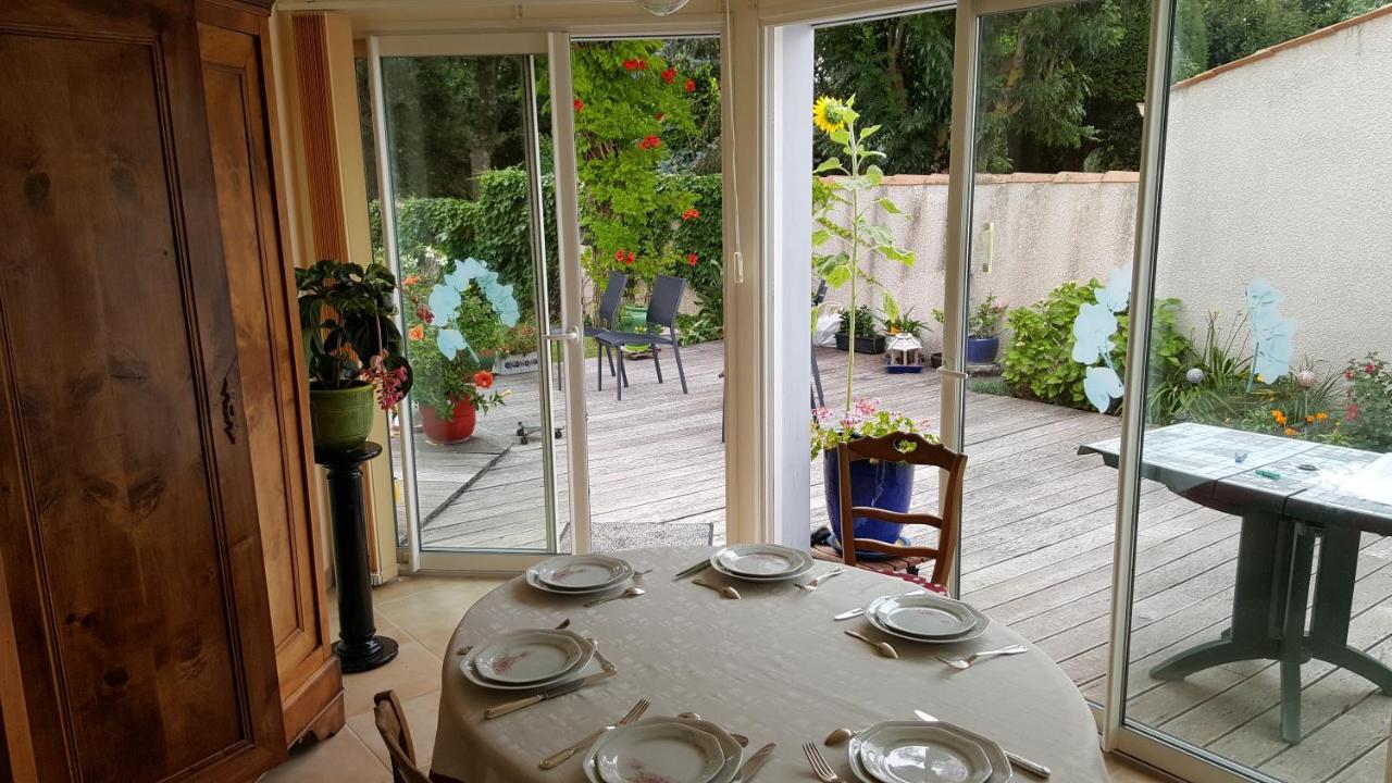 Castel Parc Bed & Breakfast Perigny  Bagian luar foto